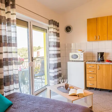 Apartamento Sinisa 2286 Pula